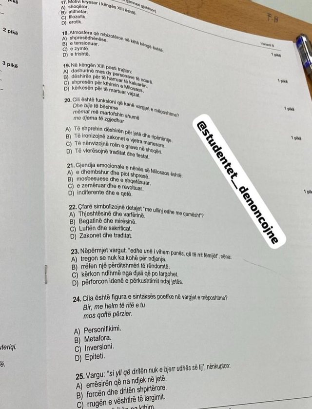 Ndodh përsëri! Vetëm pak minuta pasi maturantët u futën