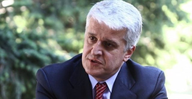 Majko fjalë zemre për ikjen e Bujar Bukoshit: Ishte kryeministri i
