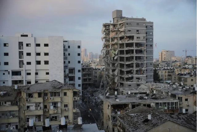 Izraeli pëson dëme nga sulmet e Iranit, 10 të vdekur e shumë