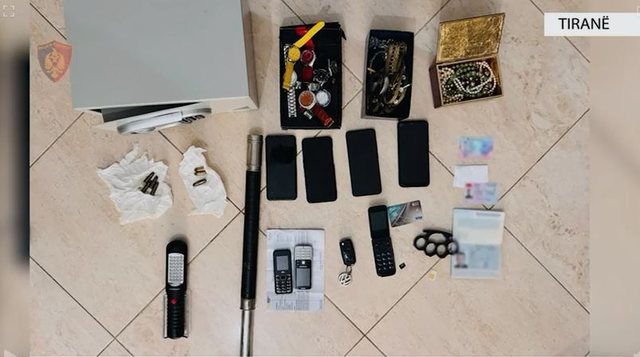 Emri/ Kreu një seri vjedhjesh në Tiranë, arrestohet