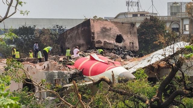 Zbulohet shkaku i rrëzimit të avionit të "Air India" me
