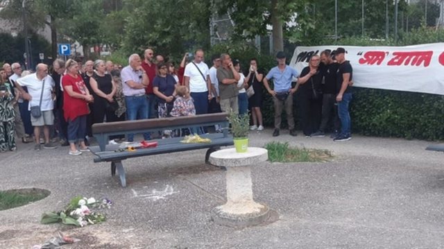 Vrasja e shqiptares Gentiana Hudhra, kolegët lyejnë me te të kuqe