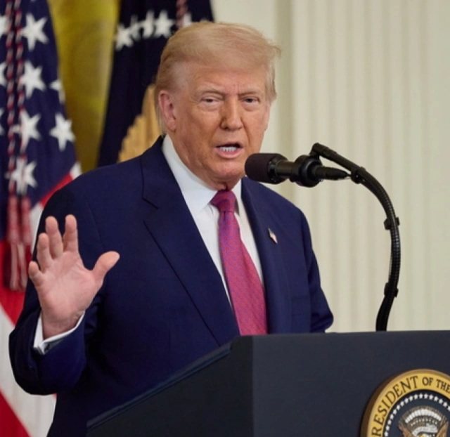 Çfarë ndodhi? Trump thërret mbledhje urgjente në