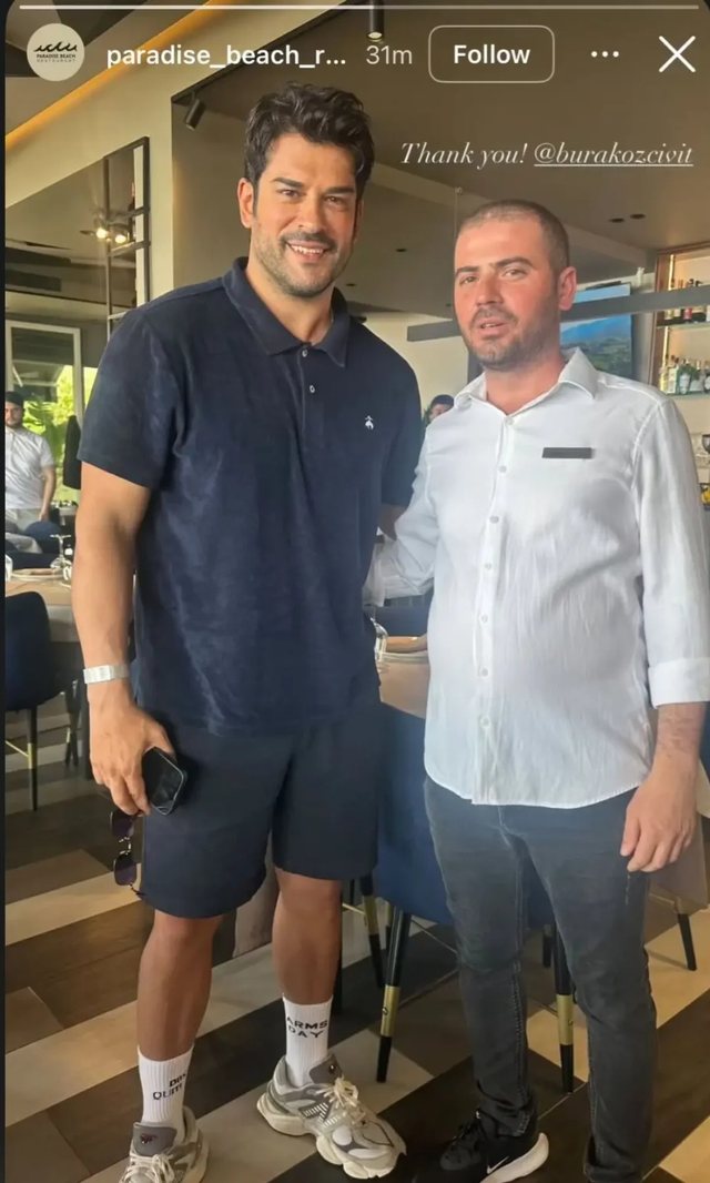 Foto/ Ylli i serialeve turke, Burak Ozçivit vjen në Shqipëri!