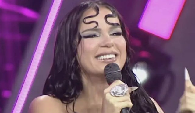 Këngëtarja e njohur bëhet nënë për herë