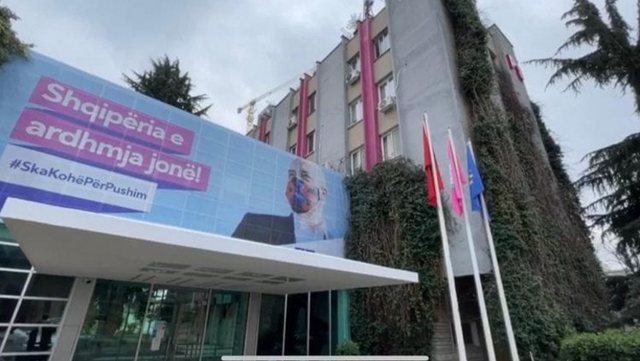 Nis shkolla verore për deputetët e rinj të PS! Nuk