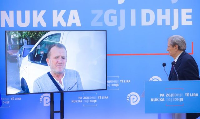 "Zarfin e mora në kazino...", Berisha publikon dëshmitë