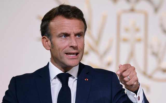 Macron jep alarmin: Avioni luftarak "Rafale" po telefonon, siguroni