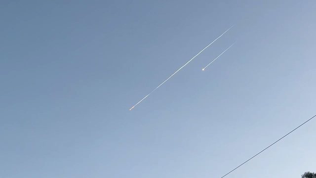 Irani godet me raketa Izraelin pas marrëveshjes së armëpushimit