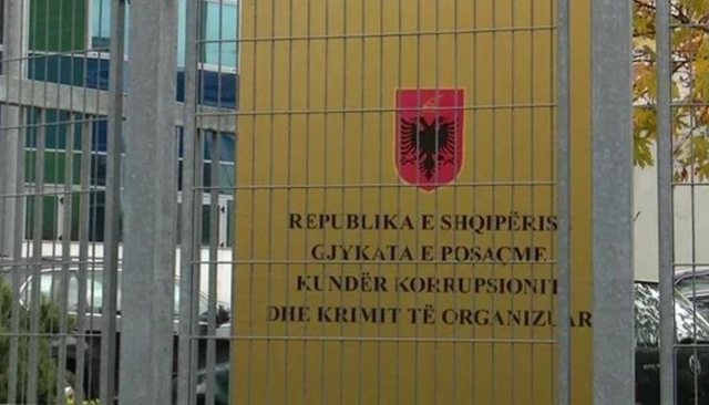 I premtoi një gruaje punësimin e djalit në Fier! GJKKO dënon