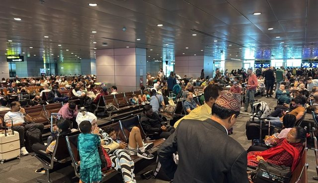 Mbyllja e hapësirës ajrore/ Kaos në aeroportin e Dohas,
