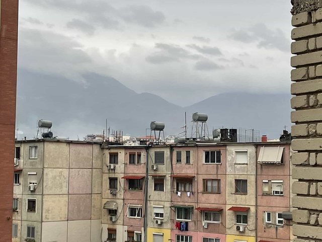 Projektligji/ Bashkëjetesë e vështirë në pallate, ja si