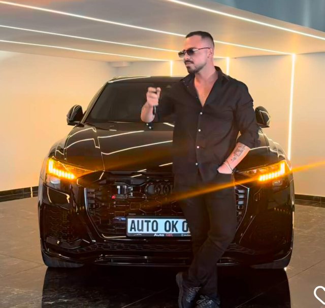 Ronaldo Sharka u shfaq me makinë super luksoze, "shpërthen"
