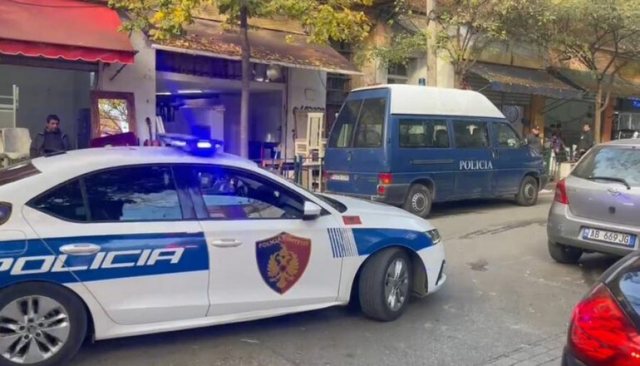 Rekrutonte vajza dhe i dërgonte drejt Perugia-s për pr*stitucion,