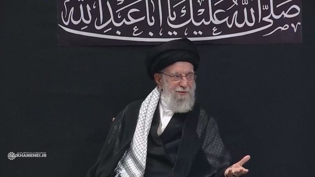 Khamenei del nga bunkeri, rishfaqet për herë të parë në