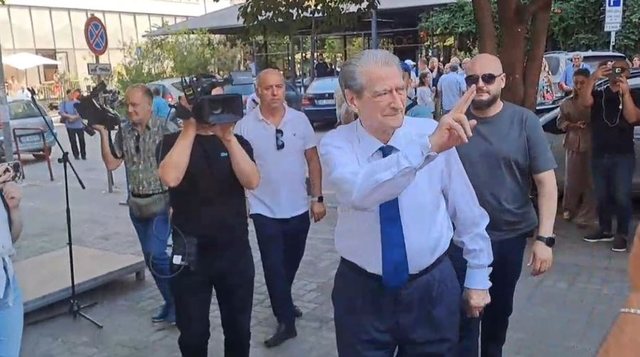 LAJM I FUNDIT/ Në zbatim të masës "detyrim paraqitje",