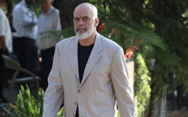 LAJM I FUNDIT/ Nuk ka pushime për socialistët! Rama mbledh