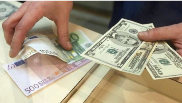 Këmbimi valutor 8 Korrik/ Me sa blihen e shiten monedhat e huaja ditën