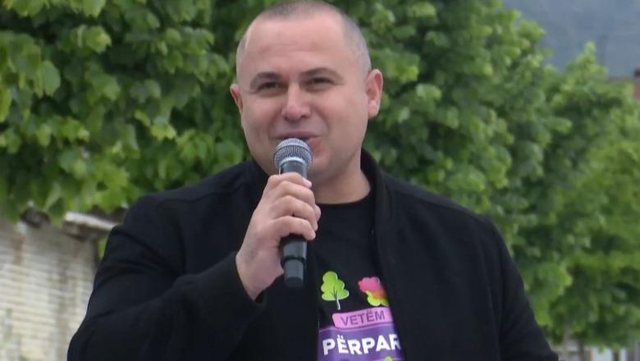 Dyshohet se bleu vota për PSD, kryebashkiaku socialist i Vaut të
