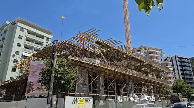 EMRAT/ Pallati i konfiksuar në Vlorë, procedohen investitorët,