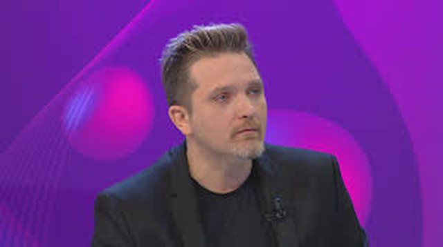Juli rrëfen historinë kur Zef Deda hyri në bllok: U vesh si