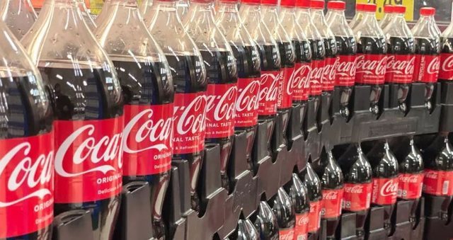 Coca-Cola ndryshon recetën? Trump: Është thjesht më e
