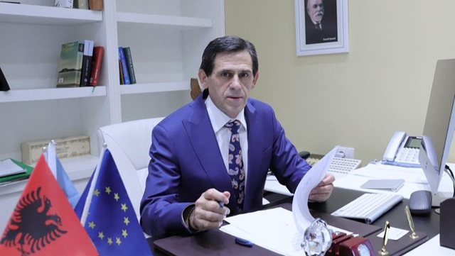Vijon 'pastrimi'/ Pas disa bashkive, edhe në Kamëz