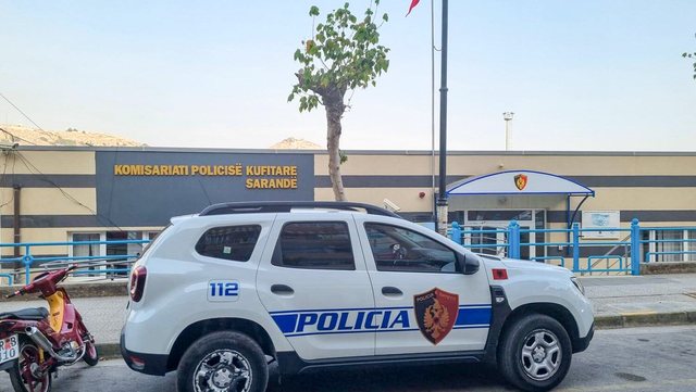 Detaje/ Shtetësja amerikane u gjet e pajetë në banesë
