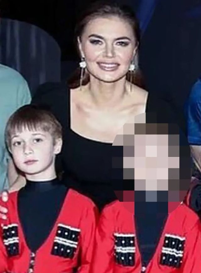 FOTO/ Shfaqet pas shumë vitesh djali sekret i presidentit Vladimir Putin,