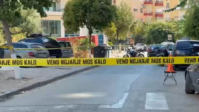 Plagosja në Sarandë, autorët me precedentë, njëri