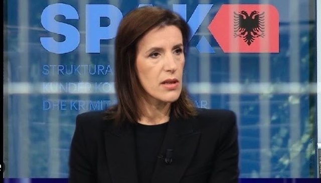 Gazetarja zbulon skemën: Një nga vajzat që dilte më shpesh