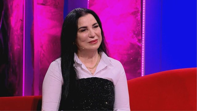 “Më hoqën nga skena, punoja në llaç”/
