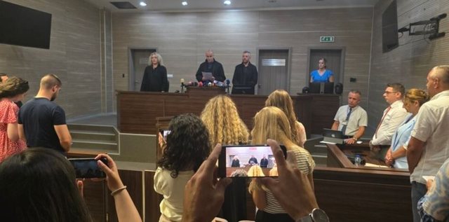 Sulmuan me bomba dore Komisionin Zgjedhor të Mitrovicës, dënohen
