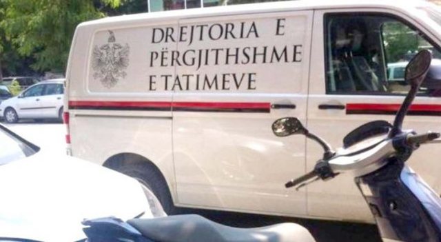 Nis AKSIONI ndaj hoteleve, Tatimet kapin resortin në Qeparo që nuk
