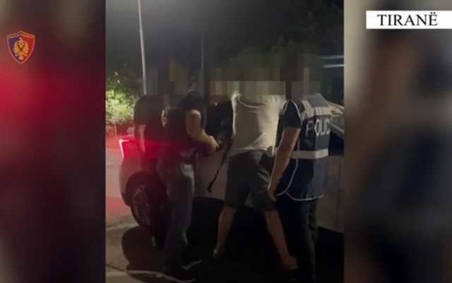Tiranë/ Policia godet 4 raste të shitjes së drogës, 5