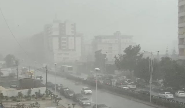 Stuhi shiu dhe erë e fortë në Vlorë,