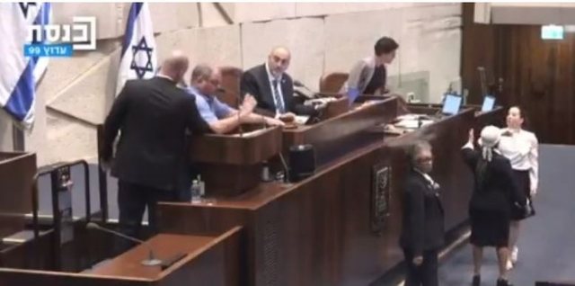 Përmendi “gjenocidin” në Gaza, deputeti izraelit