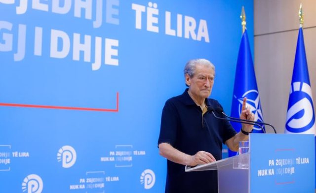 Berisha fajëson Ramën për zjarret: Kryeministri është