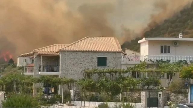 S`ndalen zjarret në Delvinë, asfiksohen banorët dhe
