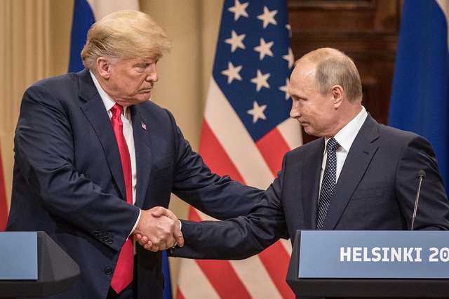 The Telegraph: Trump do t’i ofrojë Putinit mineralet e rralla të