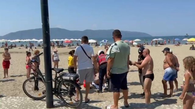 Rrëzohet parashutistja në Vlorë, po fluturonte përgjatë