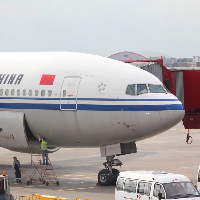 Aeroplani i Air China bën ulje emergjente në Siberinë