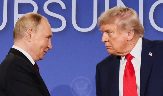 Trump paralajmëron: Nëse Rusia nuk lëviz drejt paqes, do të