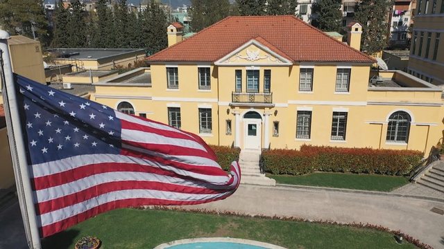 Ambasada Amerikane në Tiranë për vizat: Mbrojmë SHBA,