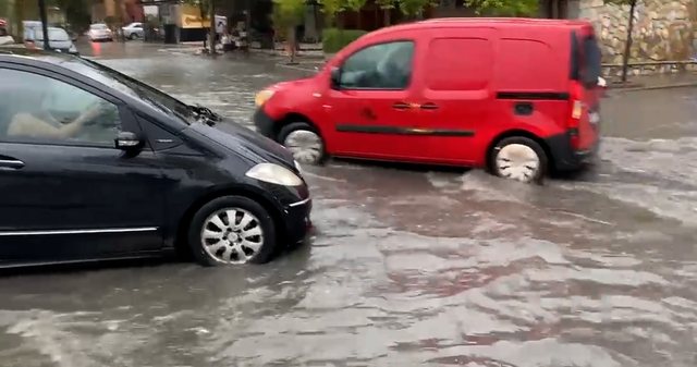 Stuhia ndërpret energjinë, pa drita Gjiri i Lalzit, Hamallaj dhe