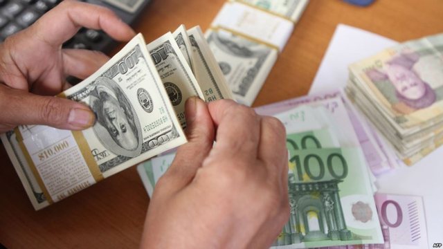 Paundi, dollari dhe euro nuk ngrihen, këmbimi valutor për sot, 31