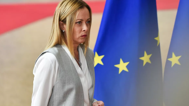 Skandali në Itali/ Foto të vajzave dhe kryeministres Meloni në
