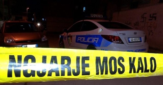Konflikt tek Pazari i vjetër mes tre personave, njëri plagoset me