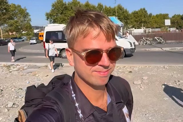 Blogeri i huaj: Transporti publik në Shqipëri, një nga më