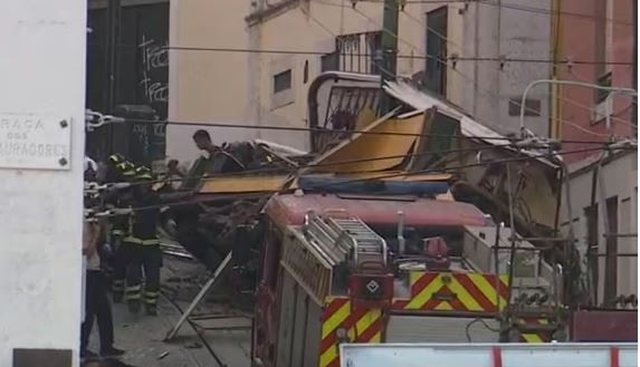 Rëndohet bilanci i aksidentit të tramvajit në Portugali, shkon
